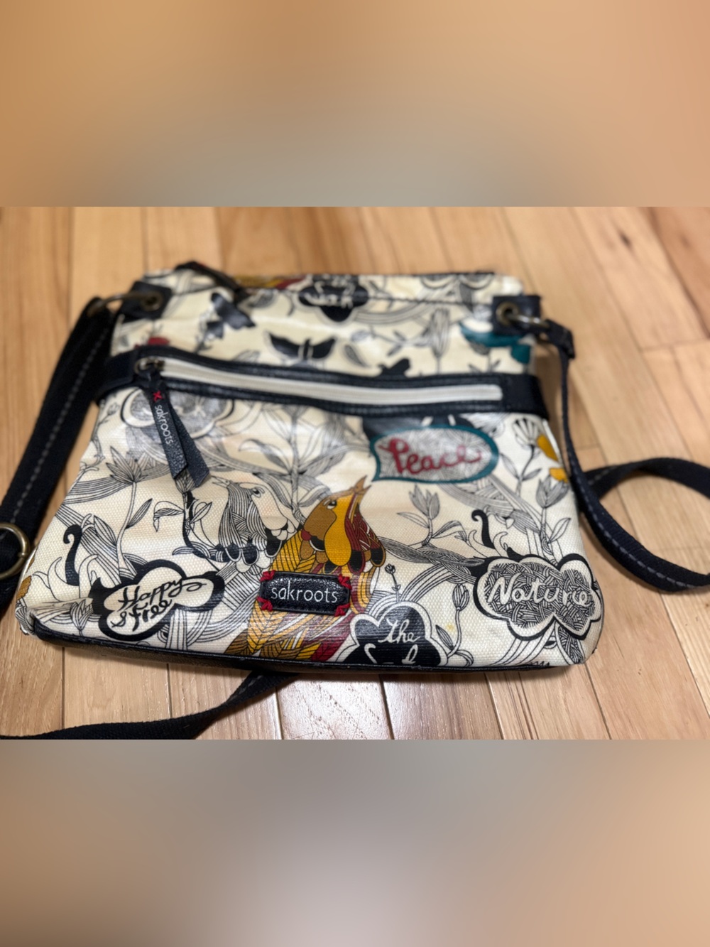 🕊️🖤Sakroots Cream Canvas Crossbody with Black Sketches and Multicolor Bird Motif